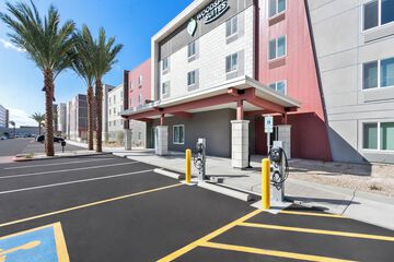 Electric vehicle charging station