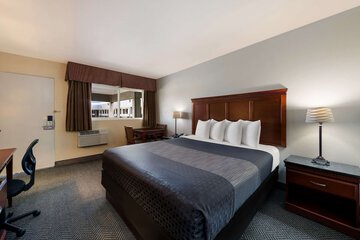Room 30 of 52