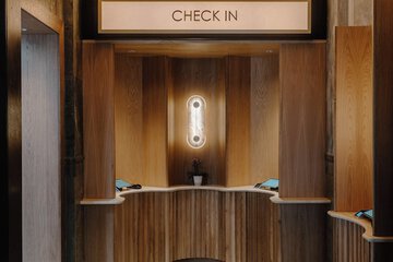 Check-in/check-out kiosk