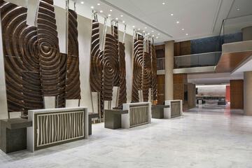 Lobby lounge