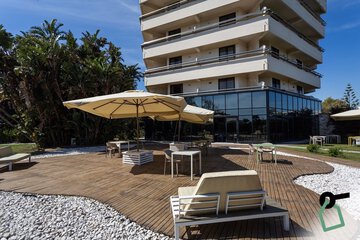 Sundeck