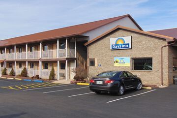 Days Inn by Wyndham Huntington