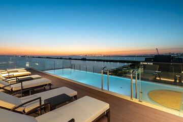 Rooftop pool