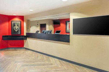 Hotel Interior 7 of 33