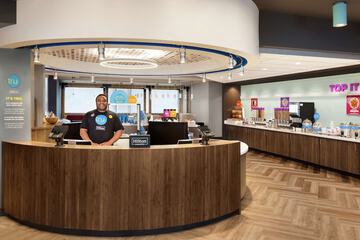 Hotel Interior 4 of 30