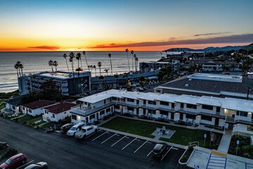 The Tides Oceanview Inn and Cottages