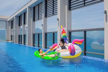 Rooftop pool