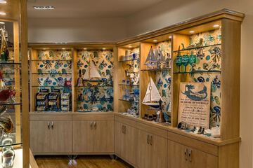 Gift shop