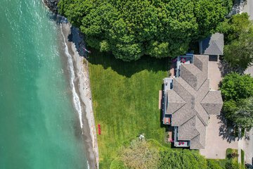 Beach/ocean view