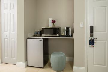 Private kitchenette