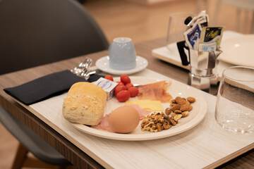 Breakfast meal