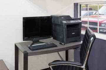 Business Center 17 of 17