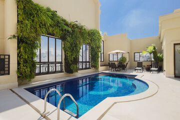 Rooftop pool
