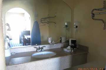 Bathroom sink