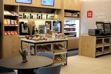 Snack bar