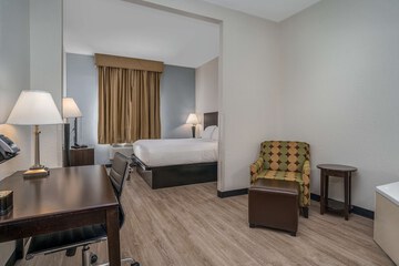 Room 9 of 15