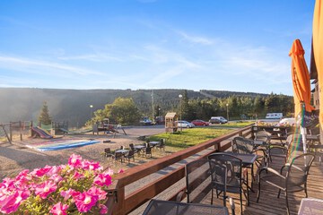Sundeck