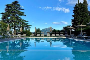 Rooftop pool