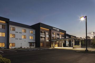 Courtyard by Marriott Indianapolis Northwest