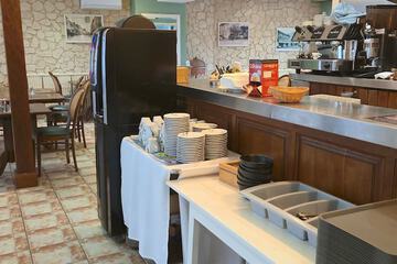 Breakfast buffet