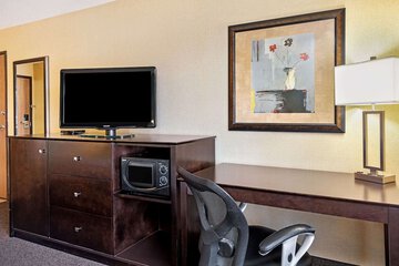 Room 32 of 42