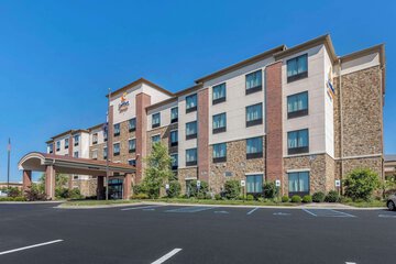 Comfort Suites Bridgeport - Clarksburg