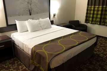 Photo 10