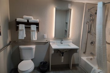 Room 6 of 31
