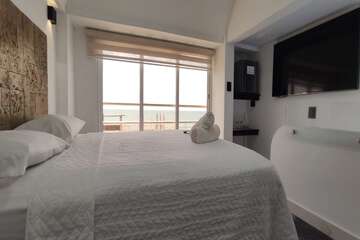 Beach/ocean view