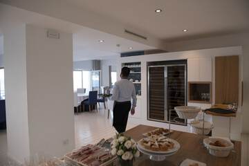 Breakfast buffet