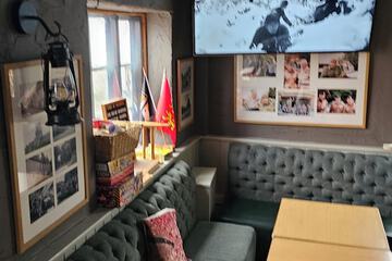 Sports bar