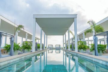 Rooftop pool