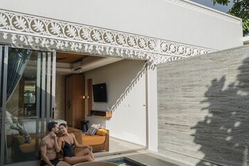 Private pool
