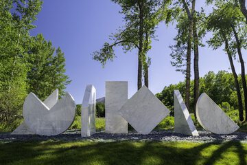 Hotel Exterior 46 of 52