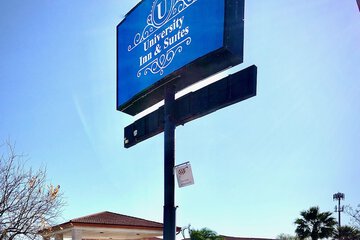 University Inn & Suites San Antonio