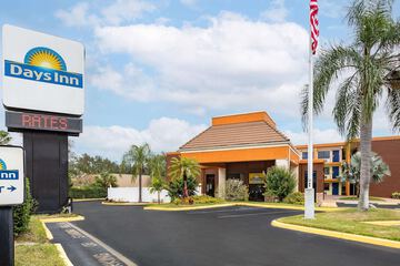 Days Inn by Wyndham N Orlando / Casselberry