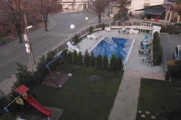 Photo 51