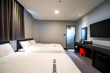 Photo 17