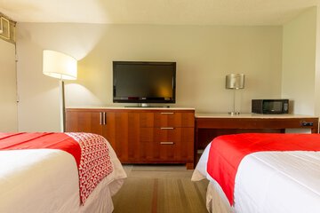Room 30 of 47