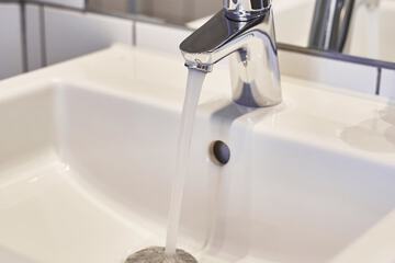 Bathroom sink