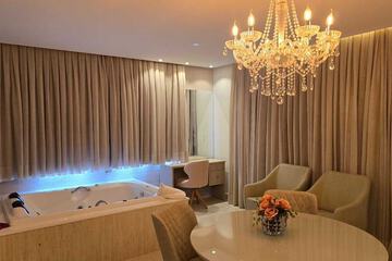 Private spa tub