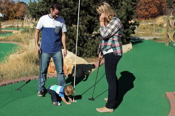 Mini-golf