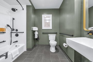 Room 60 of 100