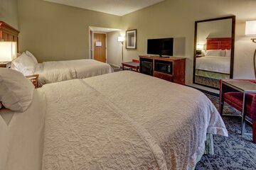 Room 11 of 26