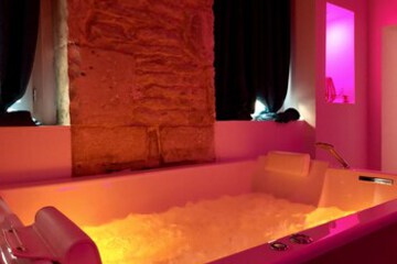 Jetted Tub