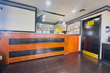 Economy Suites - Fairgrounds