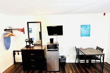 Room 28 of 39