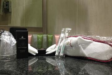 Bathroom amenities