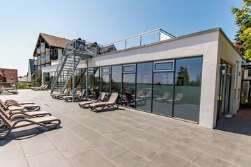 Sundeck