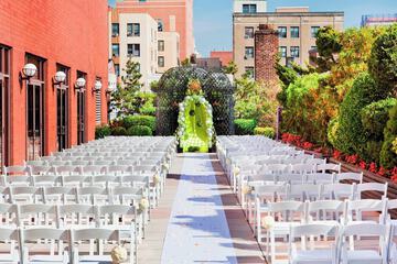 Ballroom/Hall 23 of 24